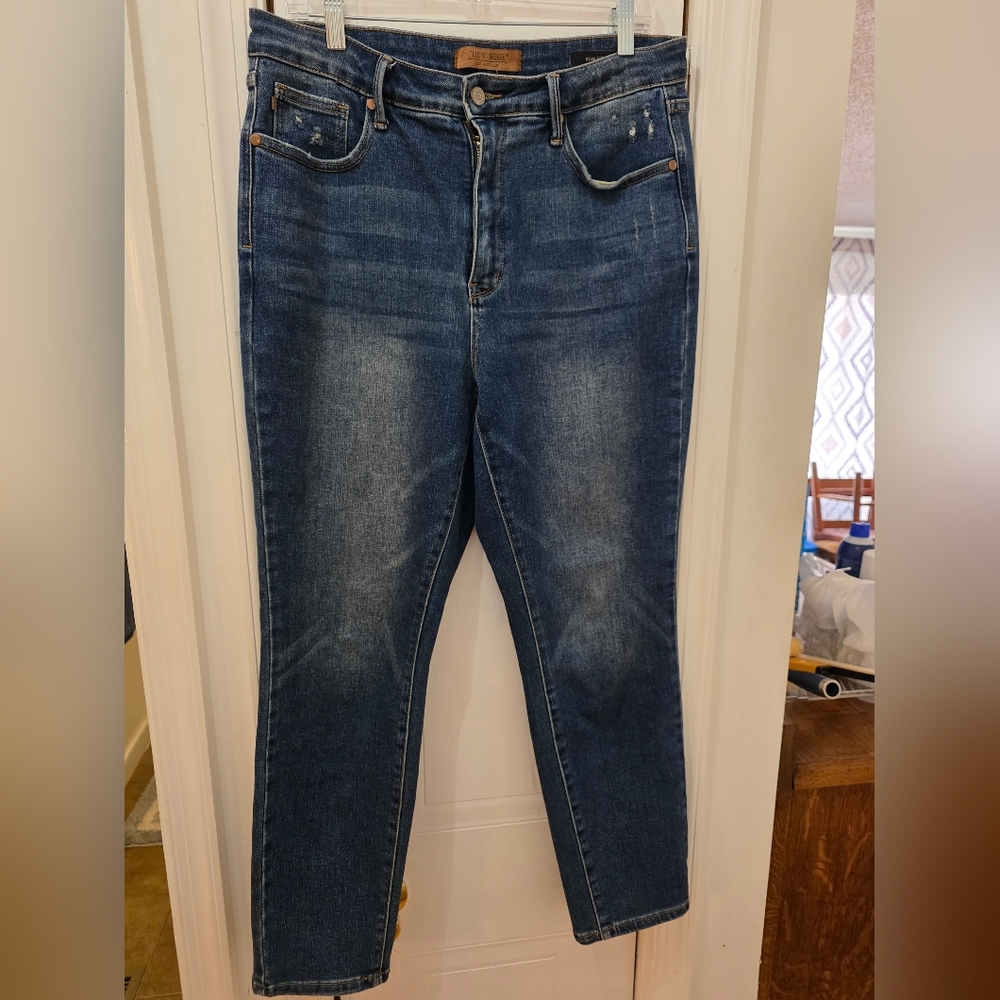 Judy Blue Dark Wash Skinny Jeans